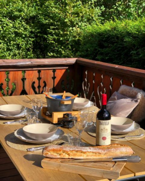Alpine Retreat with Mont Blanc Panorama, top location, private parking